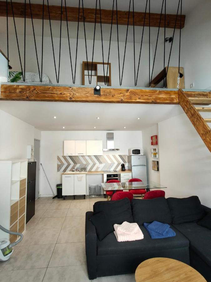 Joli Apparemment Type Loft Apartamento Clavaillan Exterior foto