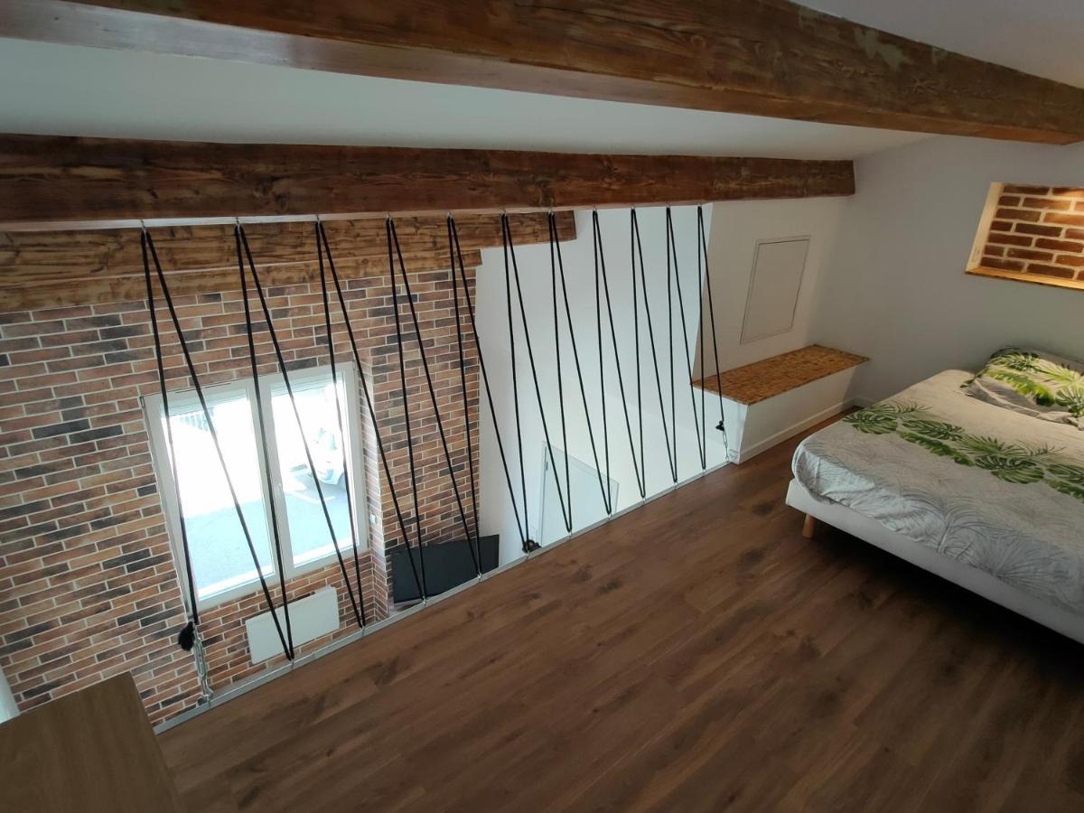 Joli Apparemment Type Loft Apartamento Clavaillan Exterior foto