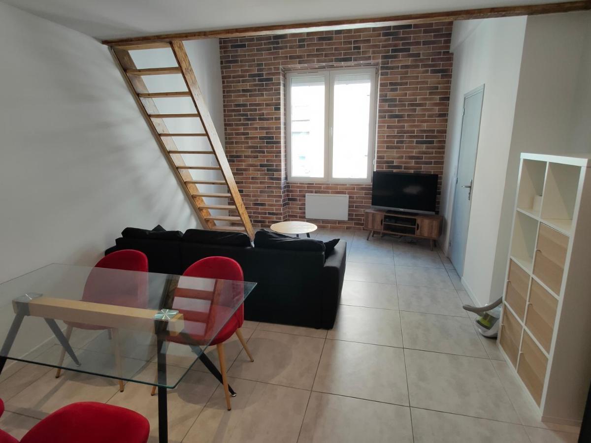 Joli Apparemment Type Loft Apartamento Clavaillan Exterior foto